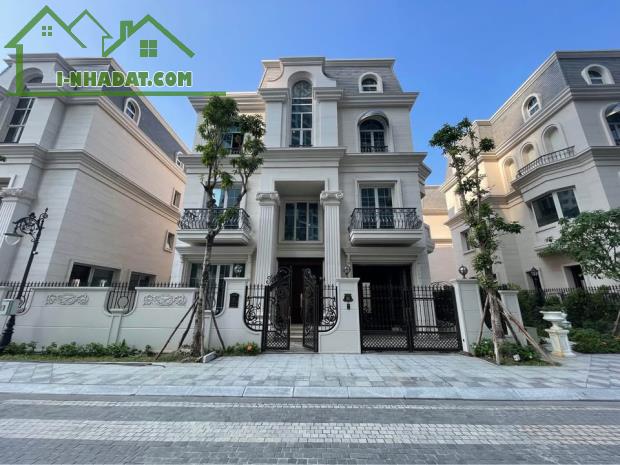 Biệt thự 255m2 The Sapphire Mansions mặt đường bao biển đường Trần Quốc Nghiễn, Bến Đoan - 1