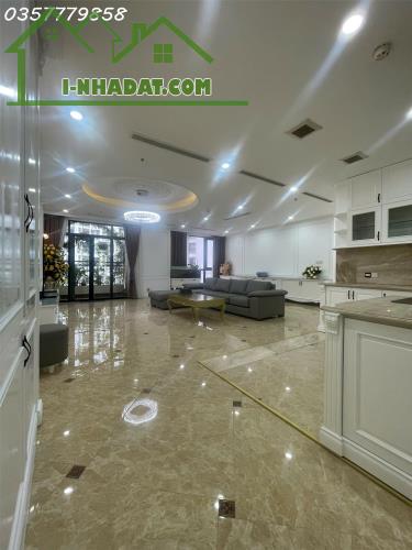 Bán căn góc toà R3 - Royal City 169M2 Full nội  thất đẹp ở ngay