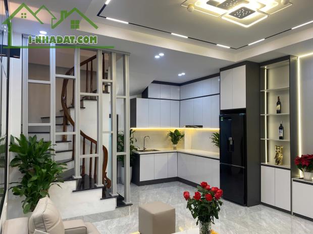 PHÂN KHÚC HIẾM, NHÀ ĐẸP ĐÓN TẾT TRIỀU KHÚC, GẦN PHỐ 30M2, 5 TẦNG, MT 4.6M CHỈ NHỈNH 6 TỶ - 1