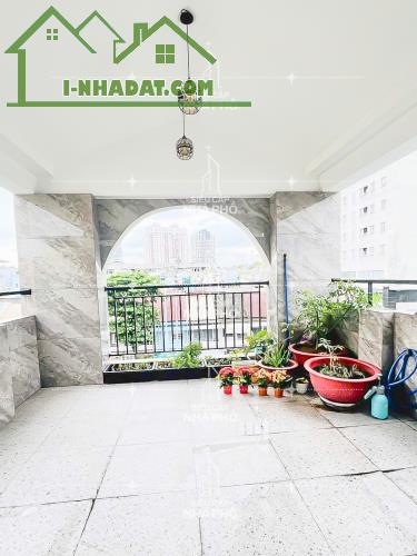 1 CĂN DUY NHẤT - MẶT TIỀN NGUYỄN BIỂU Q5 - GIÁ CHỈ BẰNG NỬA GIÁ THỊ TRƯỜNG - 92M2 - 4 TẦNG - 1