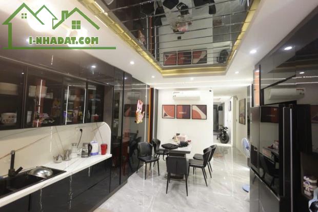 ĐÓN TẾT! Bán Nhà Đẹp 4 Tầng Hẻm 6M Nguyễn Đình Chiểu, 36m2, 7.1 Tỷ