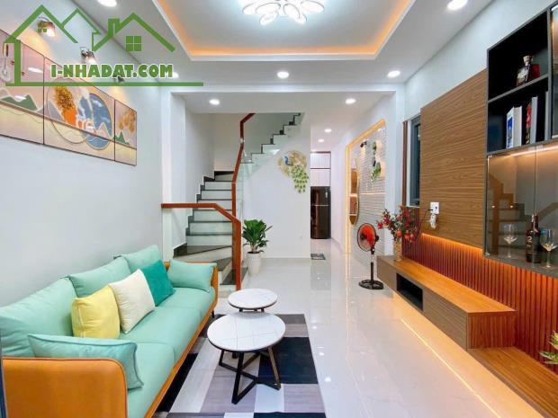 Kẹt tiền cần bán nhà Đông Sơn P7 Quận Tân Bình ,DT 60m2 Giá 3 tỷ có sổ riêng lh @932861530 - 2