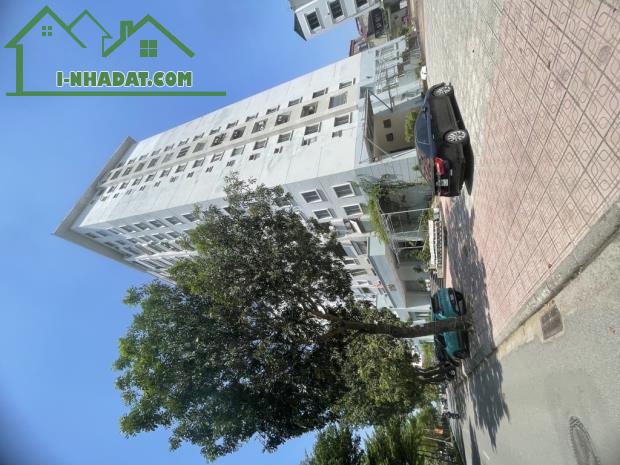 CHUNG CƯ 3 NGỦ - VỊ TRÍ ĐẸP. PHỐ NGUYỄN CAO LUYỆN - LONG BIÊN. DT: 97m², Giá: 3,88tỷ