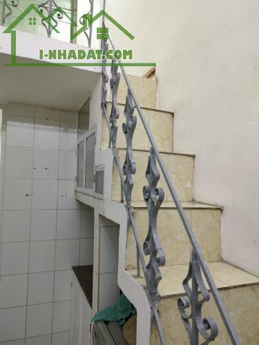 Căn hộ rẻ nhất Thủ đô, mặt phố Phúc Tân 18m/24m, tầng 2, 630 triệu Hoàn Kiếm.