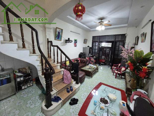 Bán nhà mặt ngõ Trương Định, 36m2, 3 tầng - 1