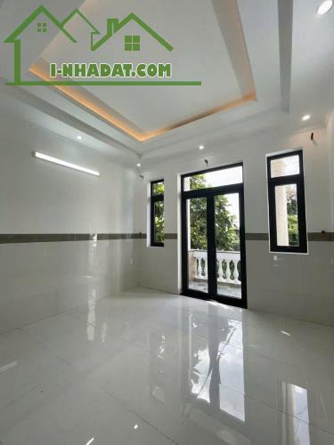 CHO THUÊ NHÀ 1 TRỆT 2 LẦU GẦN TRƯỜNG ĐẠI HỌC Y DƯỢC CẦN THƠ GIÁ 14 TRIỆU THÁNG