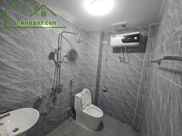 Cần Bán Gấp Nhà Dân Xây Ở Trần Phú,Văn Quán,HĐ.Ô Tô Vào Tận Cửa.Giá 10.5Tỷ Có TL