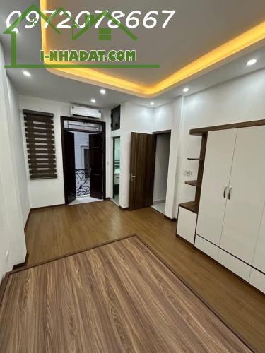 CC Bán Nhà Quang Tiến Đại Mỗ 35m*5 Tầng, Chưa Tới 6 TỷAlo ngay: 0972 078 667 - 1