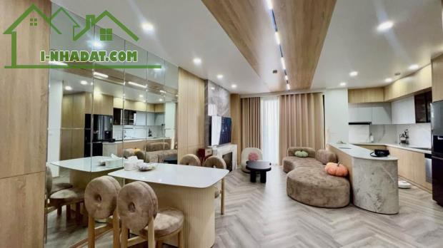 sang nhượng căn Chung cư đông Bắc căn góc View Biển 3Pn 100m2, cột 3. Tp-Hạ Long