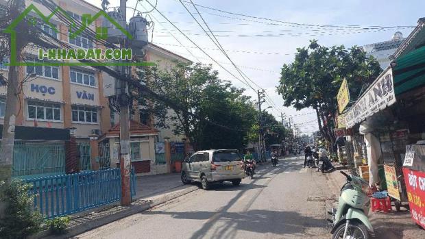 Biệt thự sân vườn 561m2 , ngang hơn 30m, xe hơi vào nhà, BÌnh Tân giá 13 tỷ