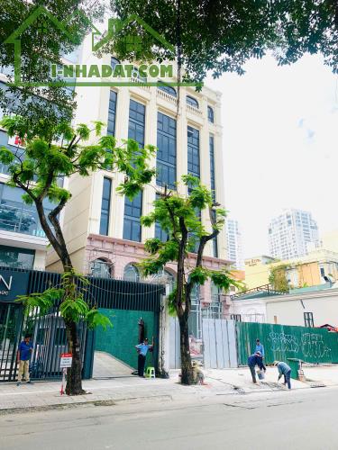 Bán Tòa Nhà 2 Hầm 8 Tầng Mặt Tiền Xuân Thủy,Thảo Điền,Quận 2 DT:500m2(17,5mx28,5m)