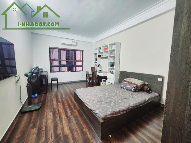 NHÀ PHỐ MỸ ĐÌNH- 34M 5 TẦNG - NGÕ RỘNG GẦN Ô TÔ - DÂN XÂY CHẮC CHẮN- NỘI THẤT Ở NGAY- - 1