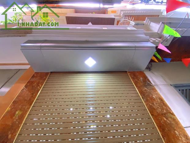 BÁN NHÀ MẶT NGÕ TÂY HỒ 7.25 TỶ 40m2 KINH DOANH NHỎ CÓ CHỖ ĐỂ Ô TÔ