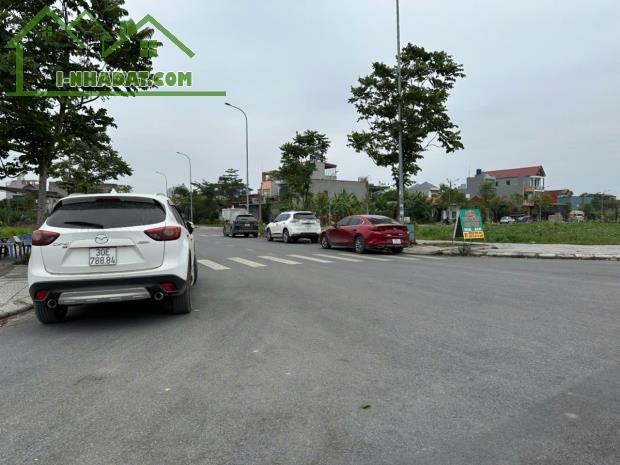 💥💥HÀNG NÓNG BỎNG TAY💥💥  👉 TRỤC CHÍNH - MAI ĐỘNG - HƯƠNG MẠC - TỪ SƠN - BẮC NINH 🚘 - 2