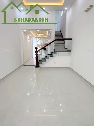 Bán Nhà 2 tầng DT lớn 142m2, 3PN, HXH TX21 gần Chợ Minh Phát chỉ hơn 4 đồng