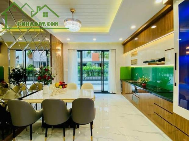 Chủ nhà cần bán gấp căn Quang Trung.Phường 11. DT 55m². Giá 2 tỷ 300tr (thương lượng)