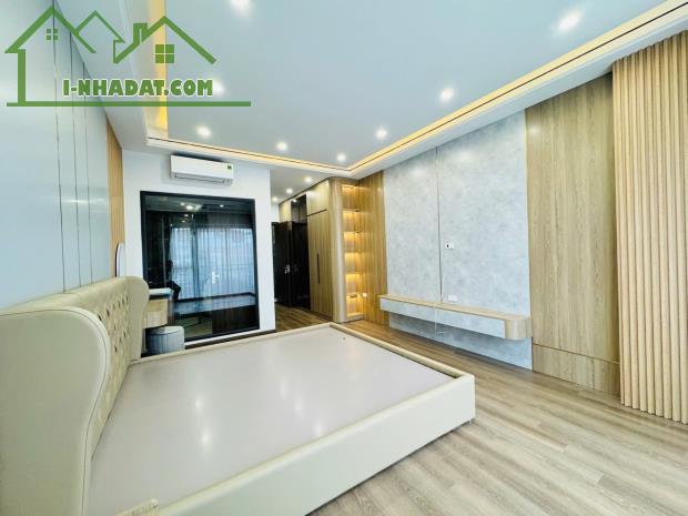 NHÀ PHÂN LÔ Ô TÔ VĂN QUÁN LÔ GÓC 45M2 4T 4PN GÍA CHỈ 8 TỶ LH 0379283456 - 4