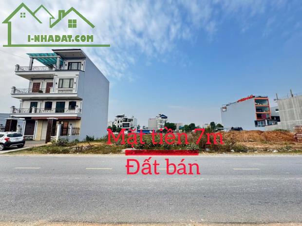 Bán đất khu đô thị Chi Đông, Mê Linh, HN. Trục chính, kinh doanh sầm uất. DT 210m, giá 13 - 2