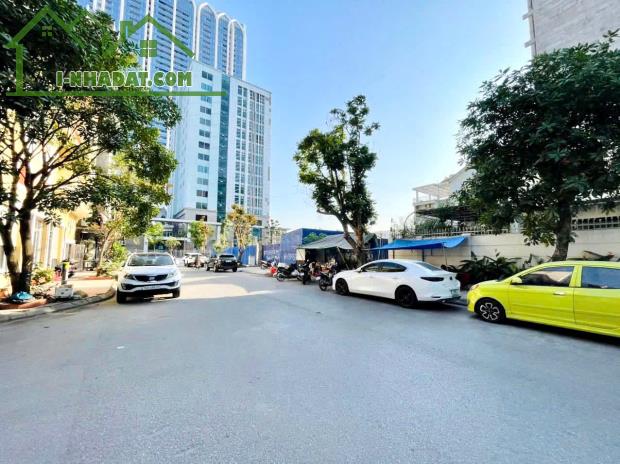 Bán 425m2 đất tuyến 2 Lê Hồng Phong, Đằng Giang, Ngô Quyền, Hải Phòng. 54 tỷ Đường 22m - 1