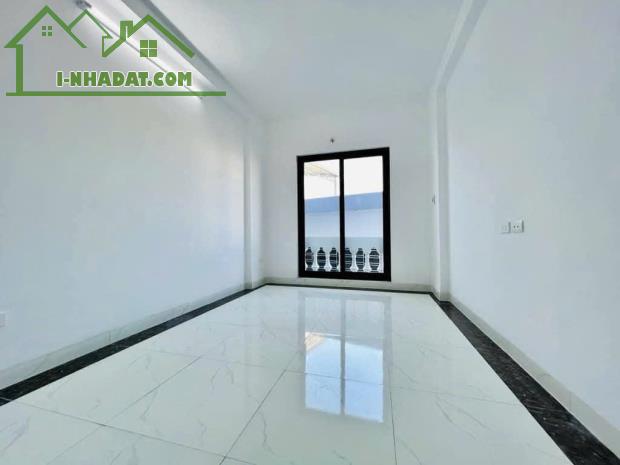 Bán nhanh nhà riêng phố Lĩnh Nam thông Tam Trinh DT 34m2 x 5T View hồ. Nội Thất Cao Cấp - 2