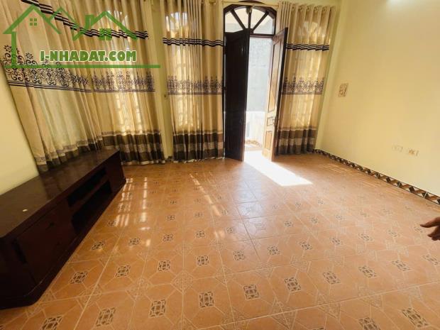 Bán nhà riêng Quận Hai Bà Trưng, Phố Đại La, 30m2, 5 Tầng, SÁT PHỐ, sổ vuông - 5.28 Tỷ - 3