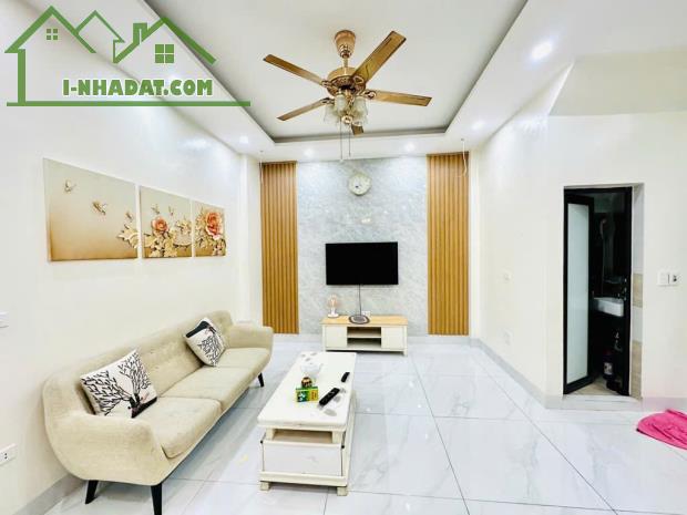 Bán nhà 3 tầng, 62m², Bạch Đằng, Hai Bà Trưng, 9.05  tỷ