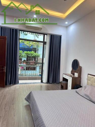Bán nhà phố Giáp Bát, Hoàng Mai 35m, 4 tầng. Giá: 7.3 tỷ - 3