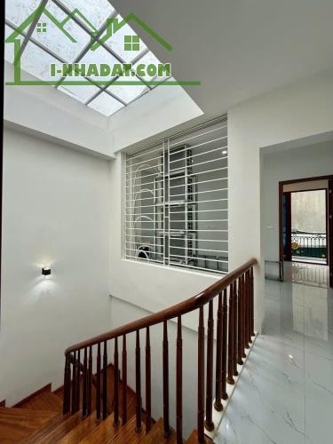 BÁN NHÀ Nguyễn Ngọc Nại, 53mx4T, cực gần ô tô, chỉ 11,6 tỷ.