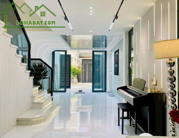 🔥 BÁN GẤP– NHÀ 4 TẦNG LUXURY, GARA Ô TÔ – GIÁ CHỈ NHỈNH 9 TỶ!