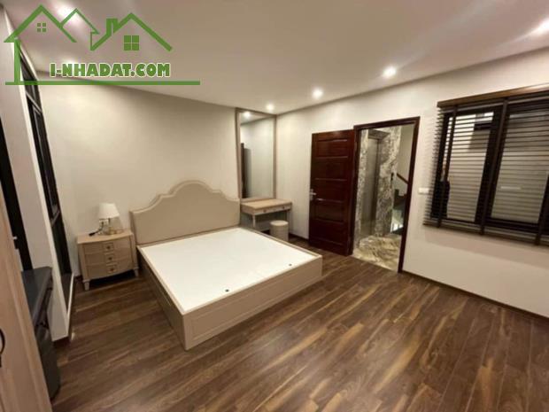 Siêu Phẩm Phố Hồng Tiến, Ngọc Thụy, 75m2, MT5m, 7 Tầng, Gara, Ô Tô, Thang Máy, Kinh Doanh
