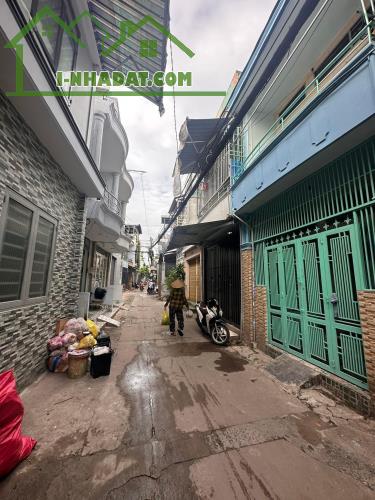 Cần bán gấp nhà 35m2 ở Xóm Chiếu, Phường 16, Quận 4. Gần nhà thờ Xóm Chiếu, Giá 1,950Ty TL - 1