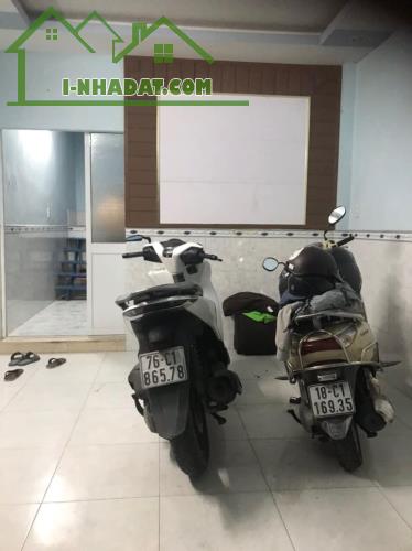 Cần bán gấp nhà 35m2 ở Xóm Chiếu, Phường 16, Quận 4. Gần nhà thờ Xóm Chiếu, Giá 1,950Ty TL - 4