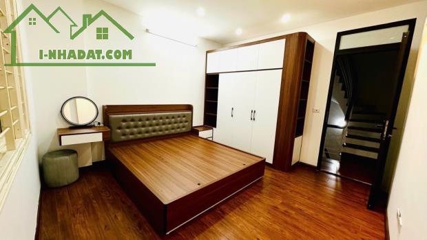 🏡 NHÀ ĐẸP- ĐỐNG ĐA -HÀO NAM - Ở NGAY -NGÕ THÔNG RỘNG–GẦN PHỐ-DT30mx5TẦNG - Chính chủ -  G - 4