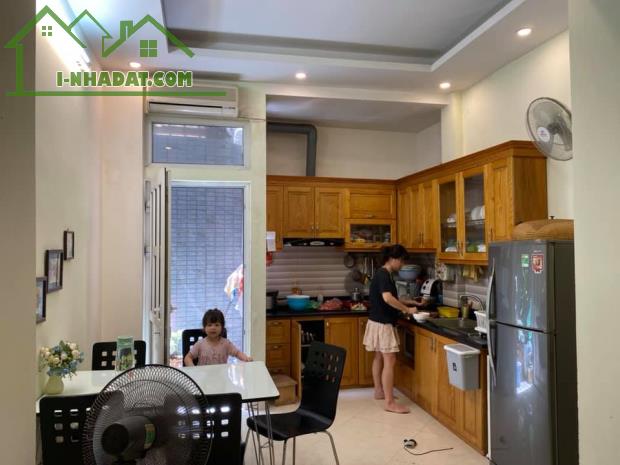 Mỗ Lao nhà đẹp thiết kế hiện đại, lô góc thoáng mát rười rượi, 40m2, 7.8 tỷ