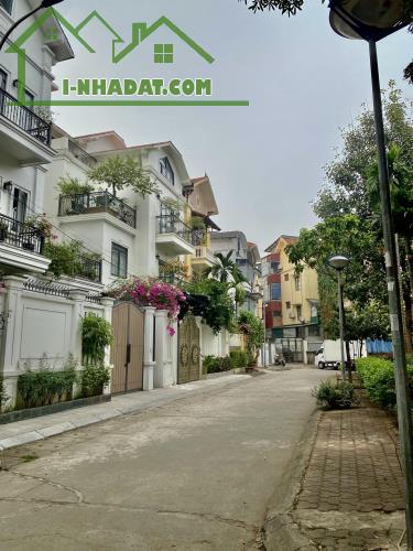 Cho thuê biệt thự Lương Thế Vinh, 130m2, 4 tầng, 25 triệu/tháng làm văn phòng - 3