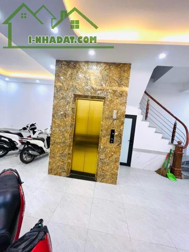 Bạch Mai 65m2, 5 tầng, thang máy, cho thuê 45 triệu/tháng, 13 tỷ