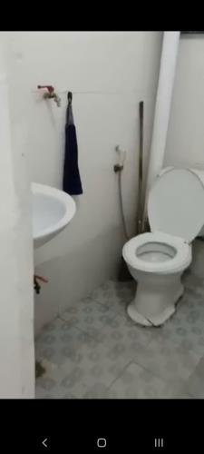 Chính chủ cho thuê nhà 3 tầng,3 phòng ngủ, 3 WC ở phố Hoàng Hoa Thám, Ba Đình - 3