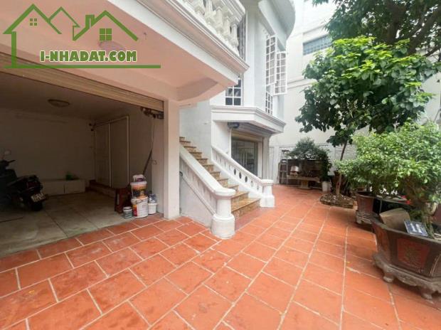 SIÊU HIẾM-Biệt thự Sân Vườn, Đặng Thai Mai Tây Hồ 295m2/ 3 Tầng/ MT 11m - 53.5 Tỷ - 1