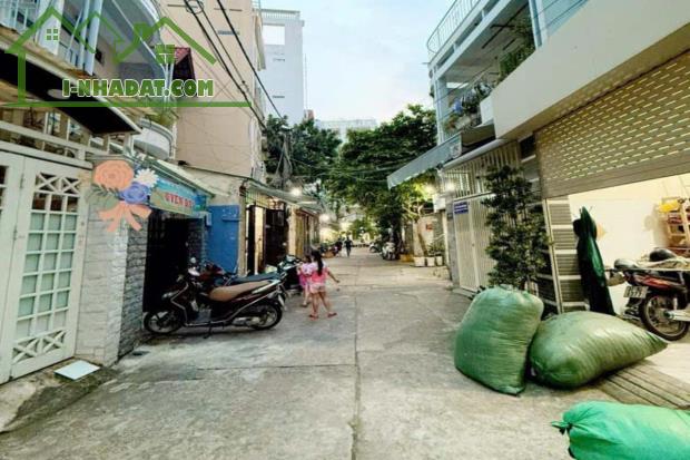 Bán nhà hẻm xe hơi, Thoại Hầu, Tân Phú, 3.9m x 22m, 84 m², nhà mới đẹp - Giá 8.2 tỷ TL - 2