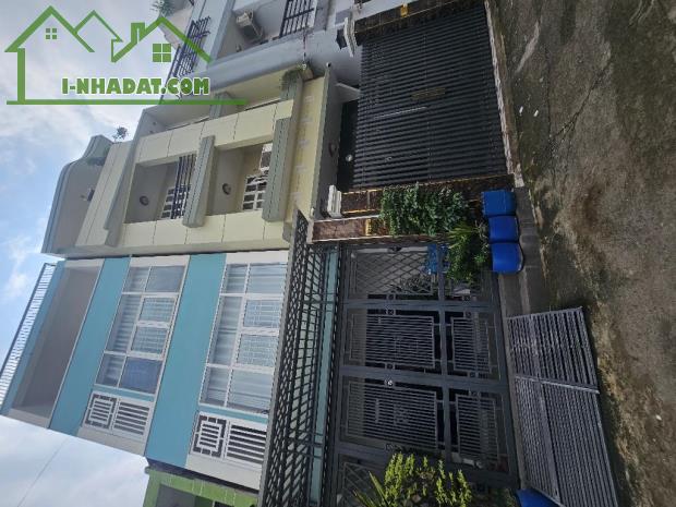 Bán nhà C4 tiện xây nhà mới, 6*20m, hẻm xe hơi Nguyễn Thị Thập, chỉ hơn 9 tỷ - 1