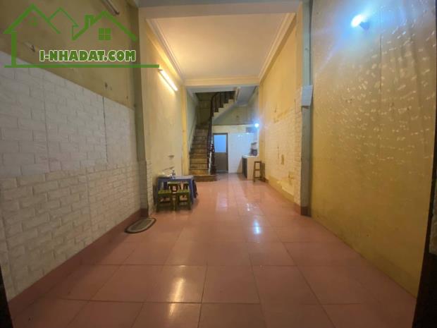 Hiếm rẻ nhất Nguyễn Văn Cừ Long biên 30m giá chỉ 3,45 tỷ ô tô đỗ cổng