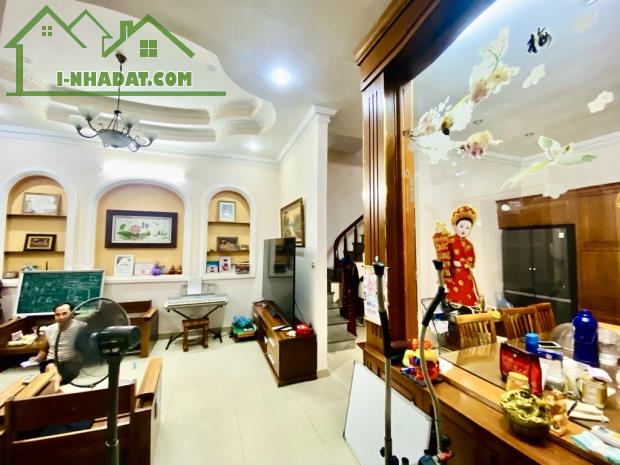 Cực Sốc Hạ Chào 1,5 tỷ Nhà Lâm Hạ 70m2-chỉ Còn hơn 11 tỷ-DÂN XÂY-FULL NỘI THẤT-VÔ CÙNG HIẾ - 1