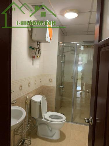 Bán căn hộ 96 Định công. 3 ngủ ,2 wc, Dt =114m2, có ban công, tầng trung đẹp, giá 50tr/m2