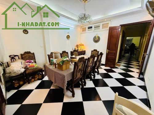 NGUYỄN CHÍ THANH - ĐỐNG ĐA - 46M2 - MT 4.2M - 18.8 TỶ - GẦN PHỐ -OTO ĐỖ CỬA - 4
