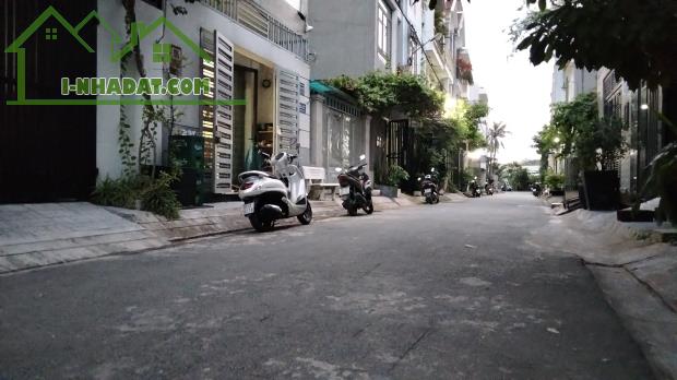 ĐẤT SỔ ĐỎ CHÍNH CHỦ LÔ GÓC 2 MẶT TIỀN HẺM Ô TÔ ĐẸP 58M2 GẦN VẠN PHÚC CITY CHỈ NHỈNH 4 TỶ - 2