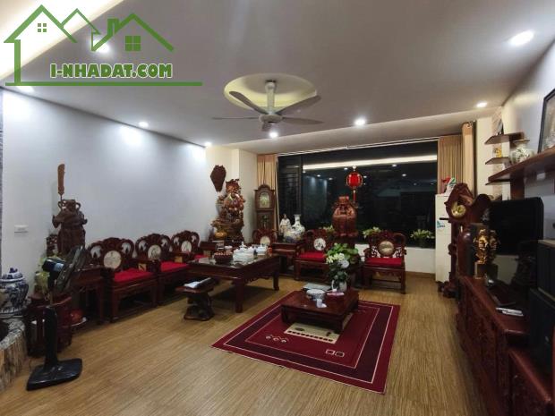 Nhà Đẹp Phân Lô Phố Vũ Đức Thận, 5 Tầng, Vỉa Hè, 1 Bước Ra Phố, Kinh Doanh Cực Tốt.