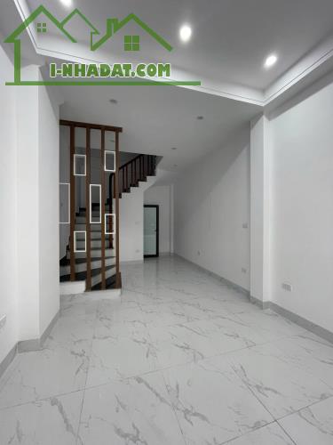 Bán Nhà Trần Hòa, Hoàng Mai, 33m2, 6T, Ôtô Trong Nhà, Ở & Kinh Doanh Đỉnh - 1