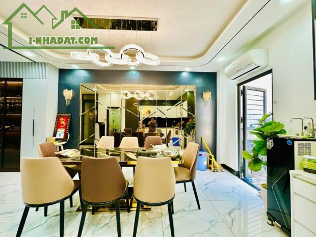 BÁN NHÀ BÌNH THÀNH  SIÊU PHẨM NHÀ MỚI  5 TẦNG MT KHỦNG 8M 168M2  XE TẢI THÔNG HƠN 15 TỶ - 1