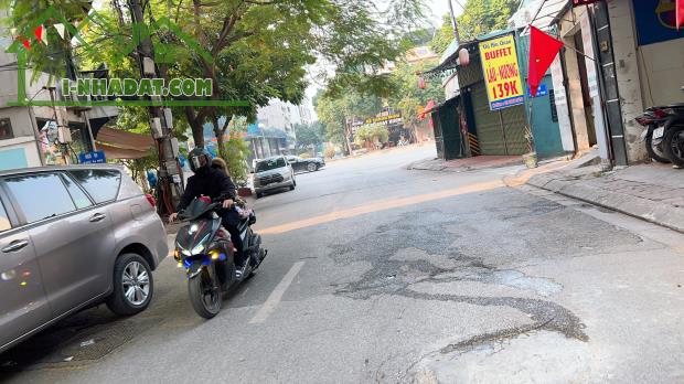 BÁN ĐẤT TẶNG NHÀ LÕI BỒ ĐỀ 80M, MT5M, NỞ HẬU, Ô TÔ, THÔNG SỐ ĐẸP, AN SINH TUYỆT VỜI. - 1