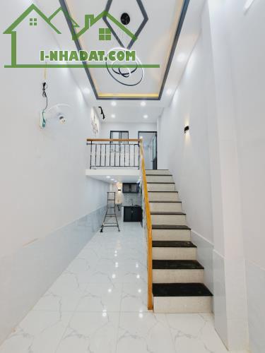 🏡 CHỈ 2 TỶ có ngay nhà  hẻm ô tô Bình Tân - 25m², 2 tầng, ☎️: 0948852445.